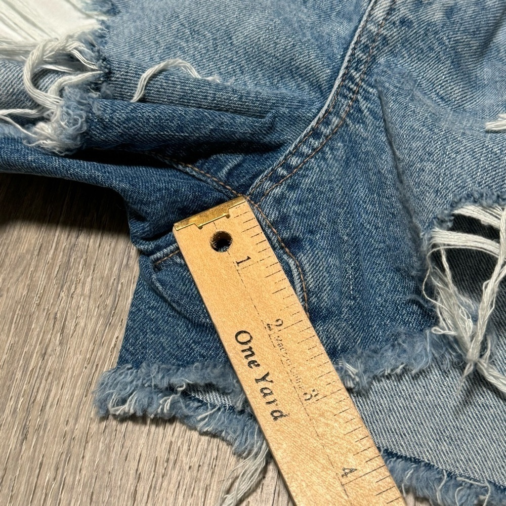 NWT American Eagle Distressed Mom Short Comfort Stretch Waistband 6 - Picture 7 of 11